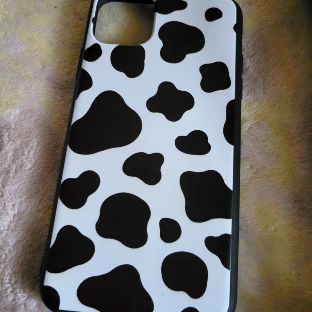 Carson & Quinn phone case